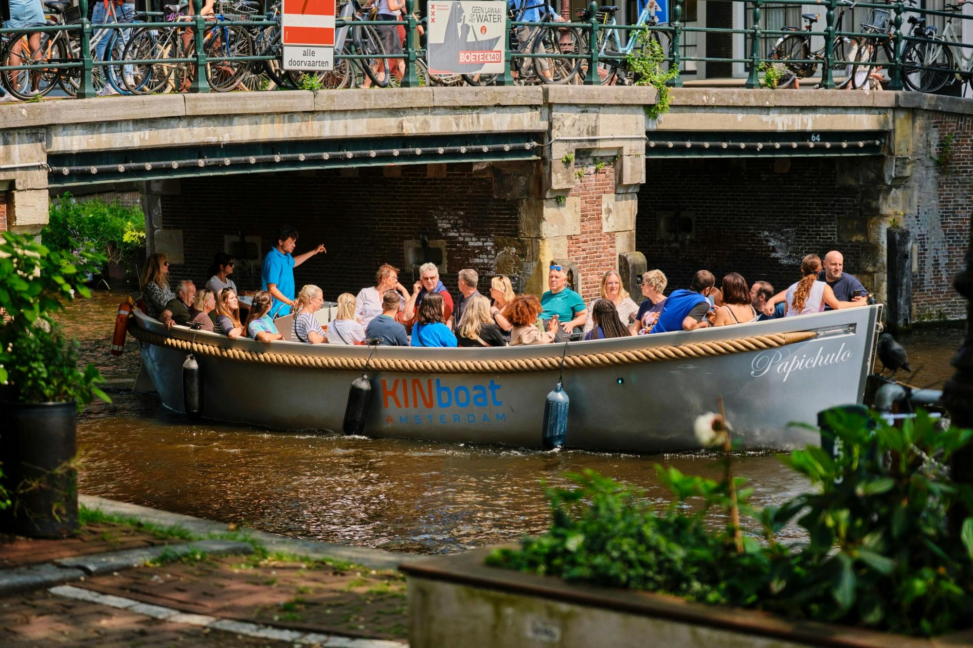 Bootsfahrt im offenen Boot ab dem Anne-Frank-Haus in Amsterdam