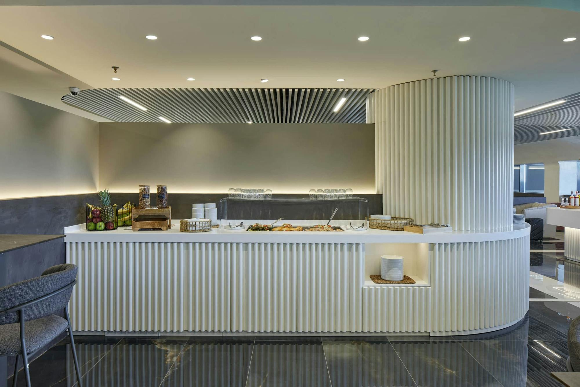 Corfu Airport exclusive lounge access
