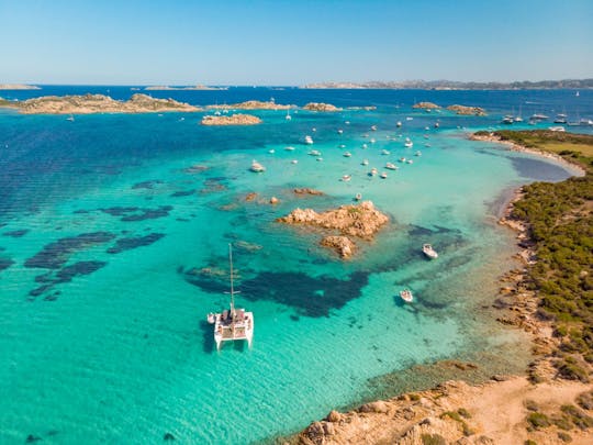 Catamaran tour in La Maddalena archipelago with lunch