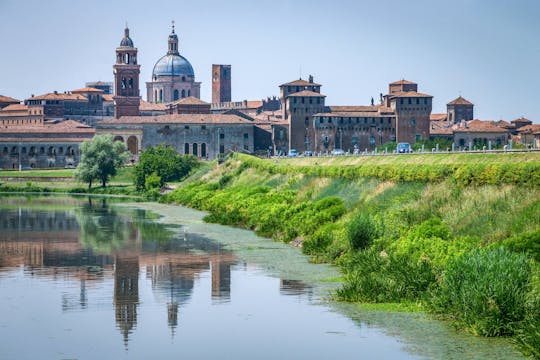 Tour Medieval de Mântua com Passeio de Barco