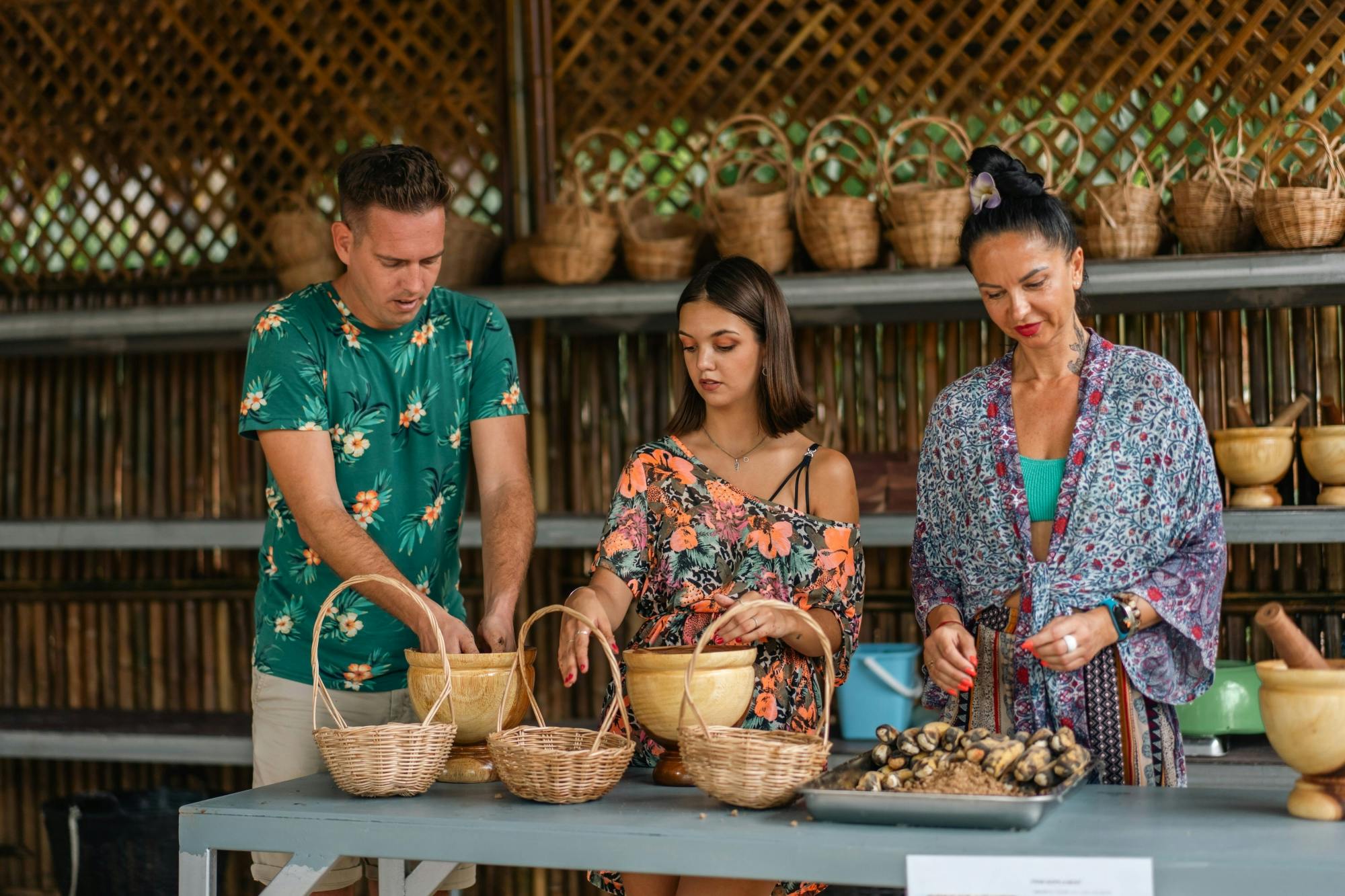 Møte med elefanter – halvdagstur fra Phuket