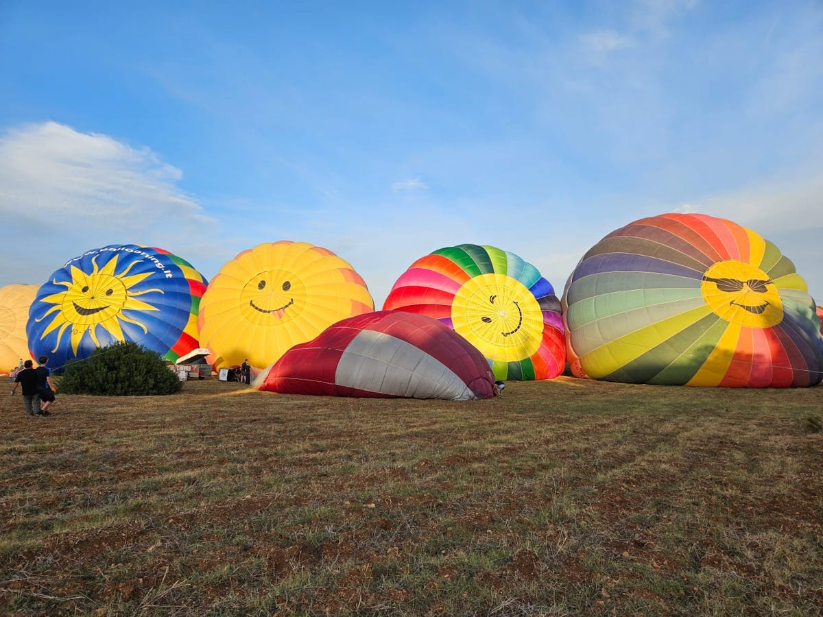 Luchtballonvaart bij zonsondergang met champagne op Mallorca