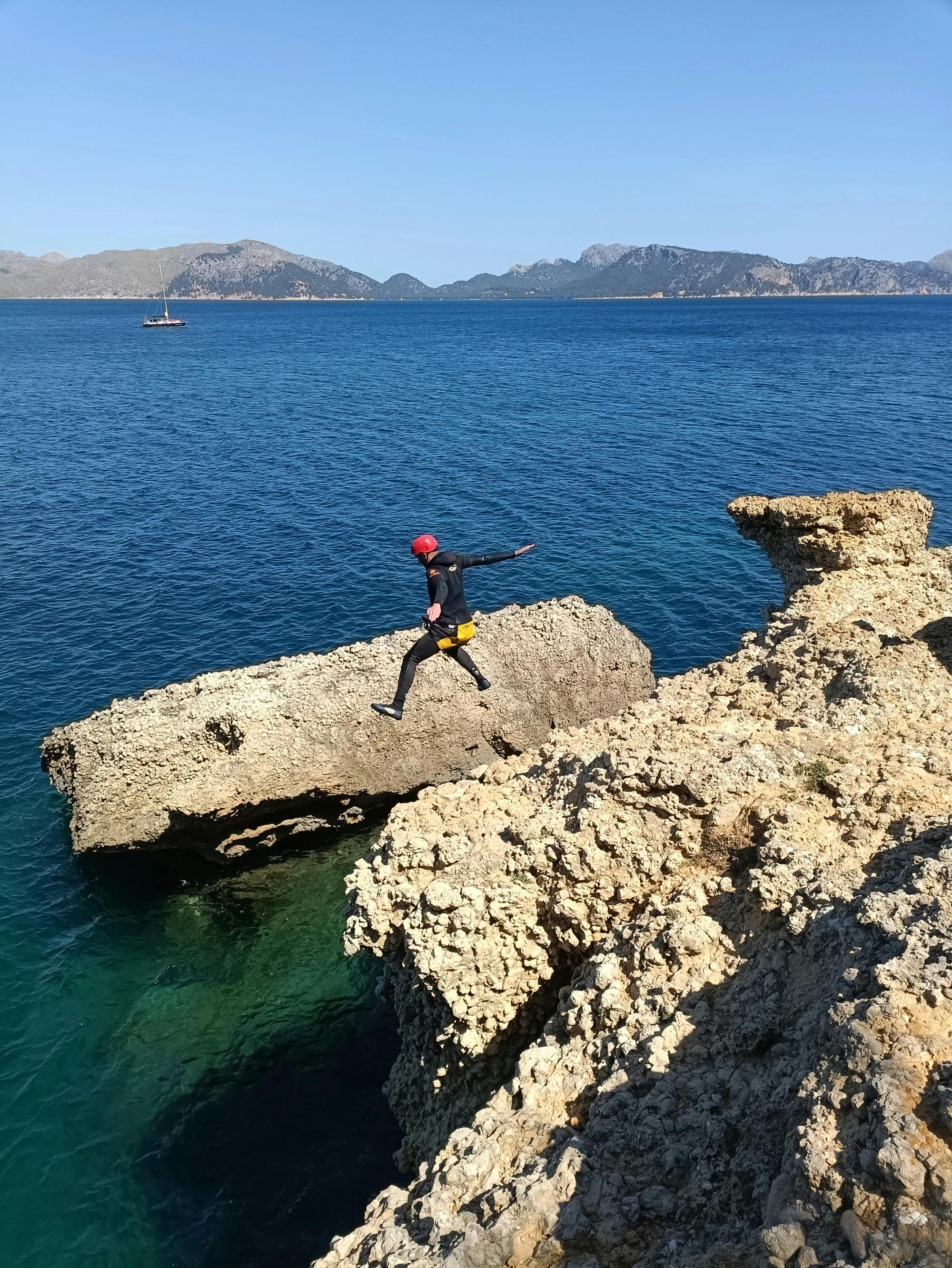 Aventure coasteering à Majorque