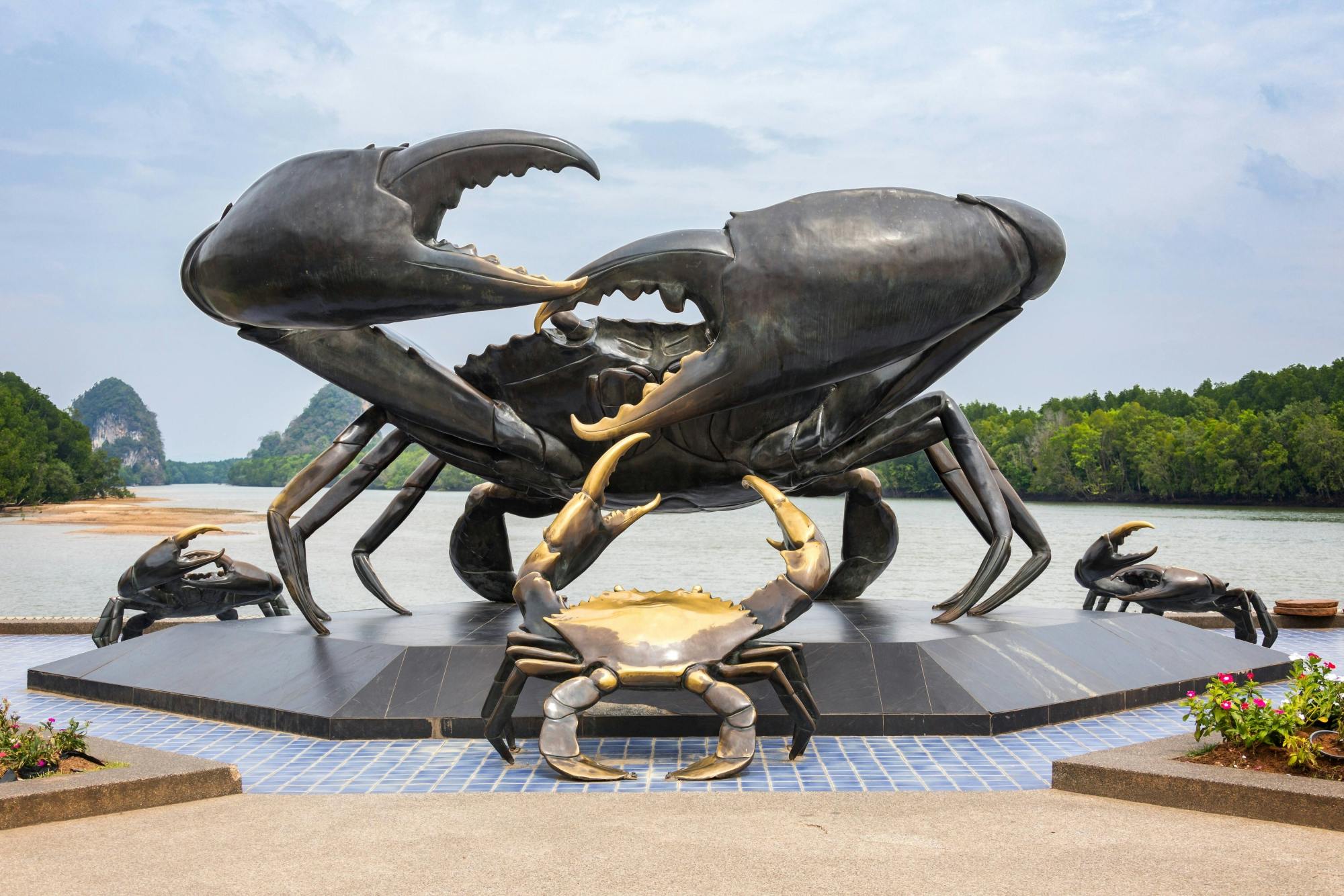 Sites & Bites: Markets, temples and milk tea in Krabi