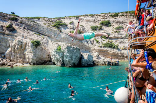 Private Kefalos Bay boat trip with barbecue