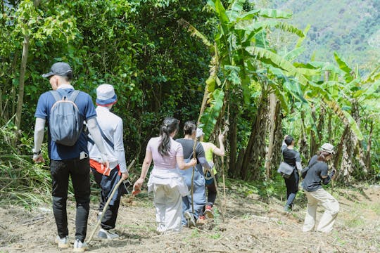Aventure de randonnée et de parapente à Nha Trang avec pilote