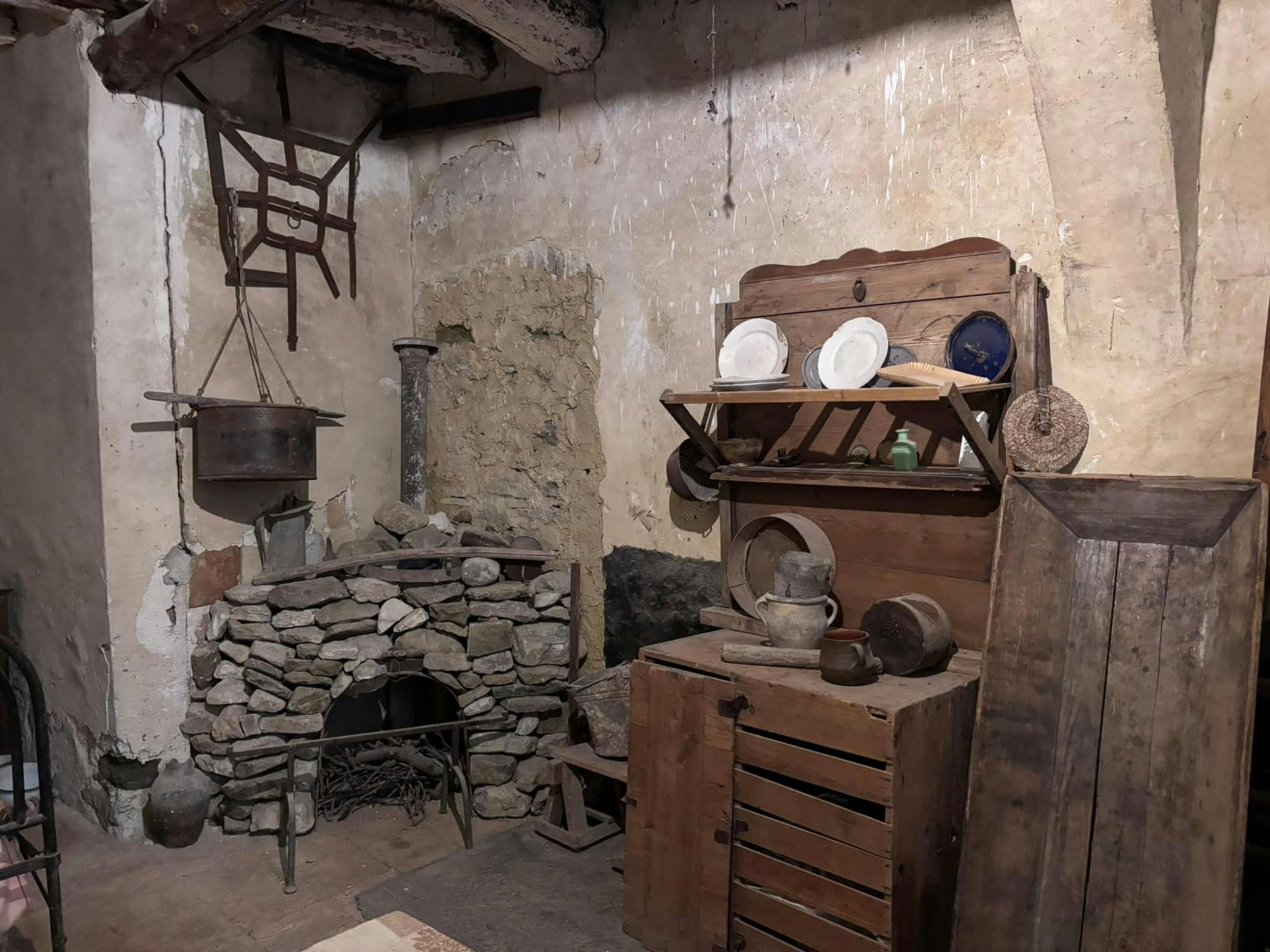 Guided Corleone mafia resistance tour with lunch