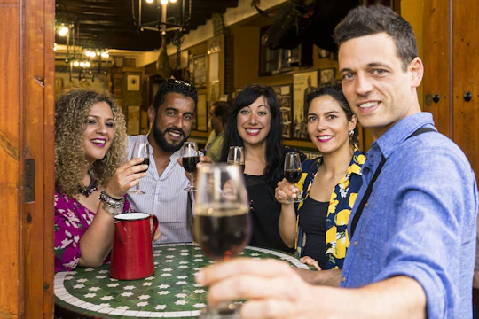 Tapas crawl tour in Seville