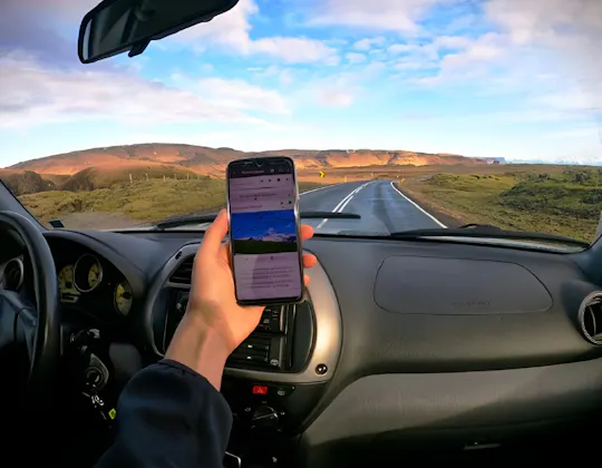 Guida audio attivata dal GPS per viaggi in auto in Islanda