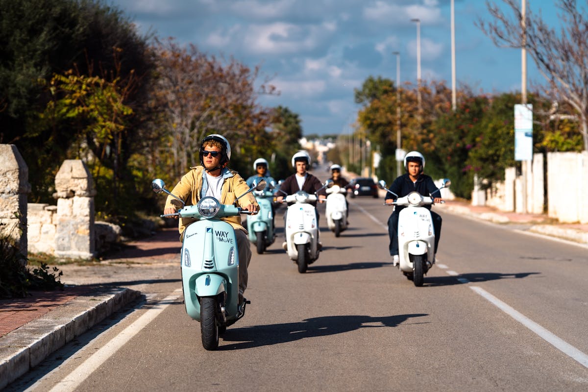 Alberobello, Locorotondo e Selva di Fasano: tour in scooter con degustazione