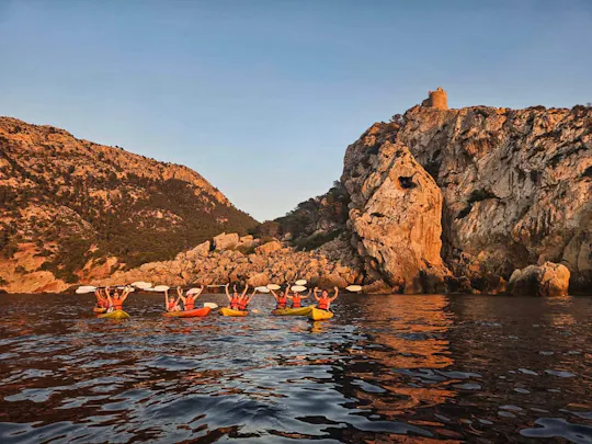 Tour guidato in kayak al tramonto con picnic a Maiorca con Keida