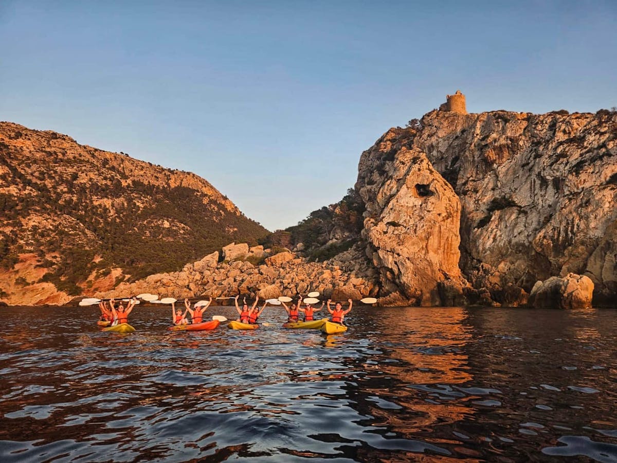 Guided Majorca kayaking tour at sunset with picnic