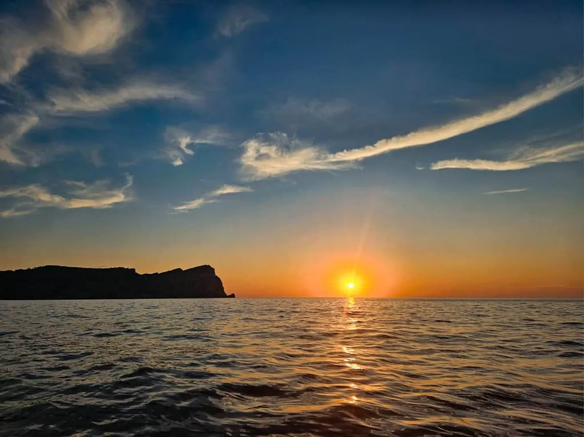 Guided Majorca kayaking tour at sunset with picnic