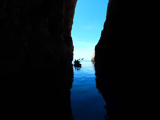 Guided kayak tour to Cala en Tío