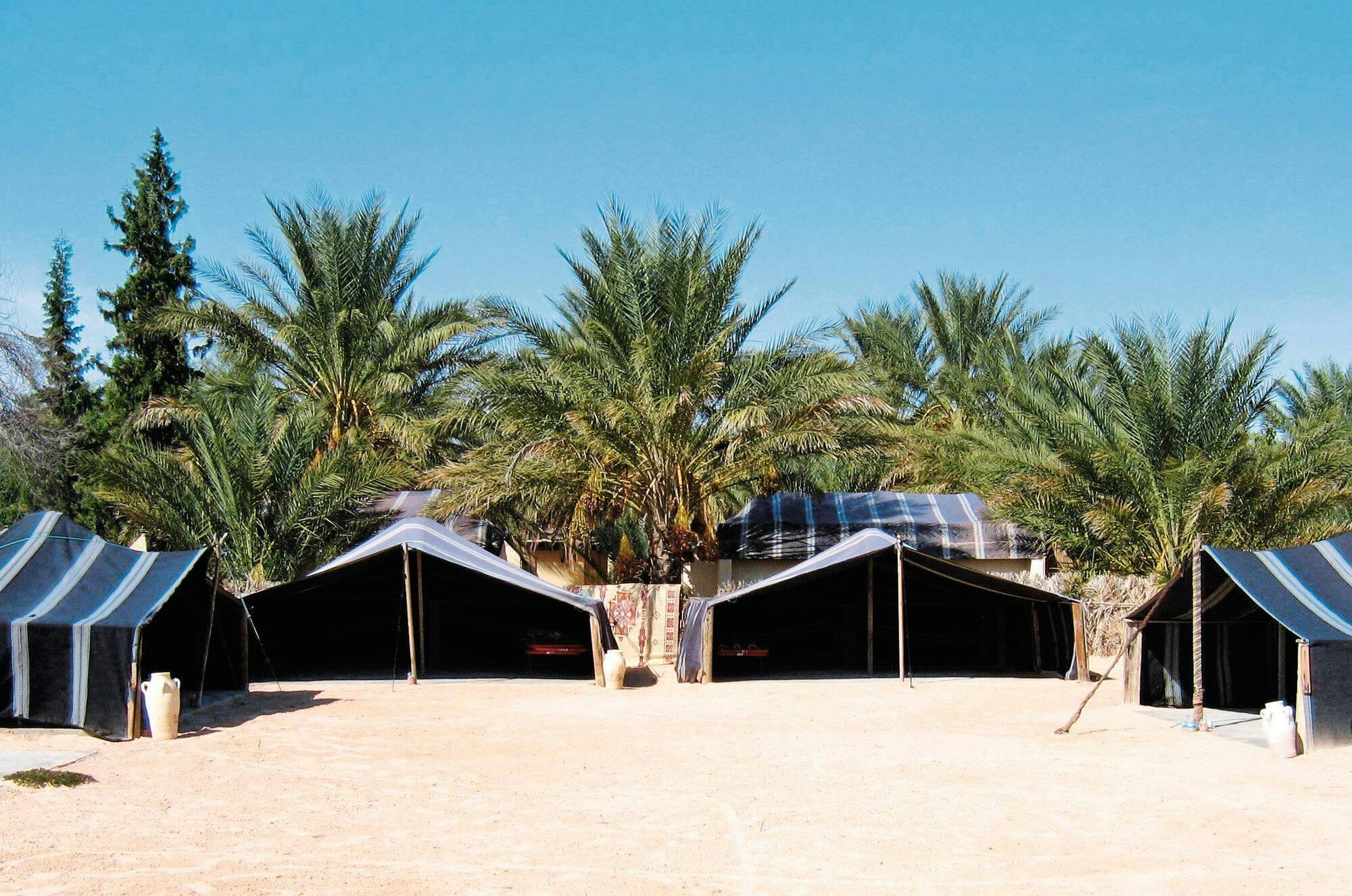 Tunisian Sahara 4x4 Tour with Star Wars Village and Local Lunch