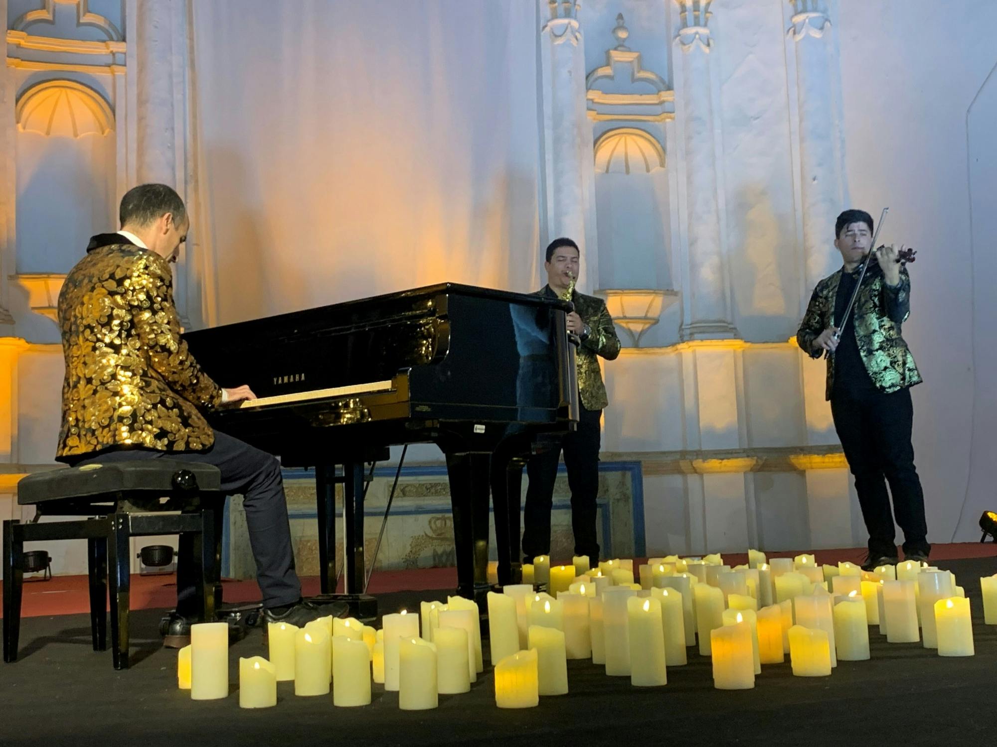 Exclusive evening glow music concert at the Convento Santo Domingo