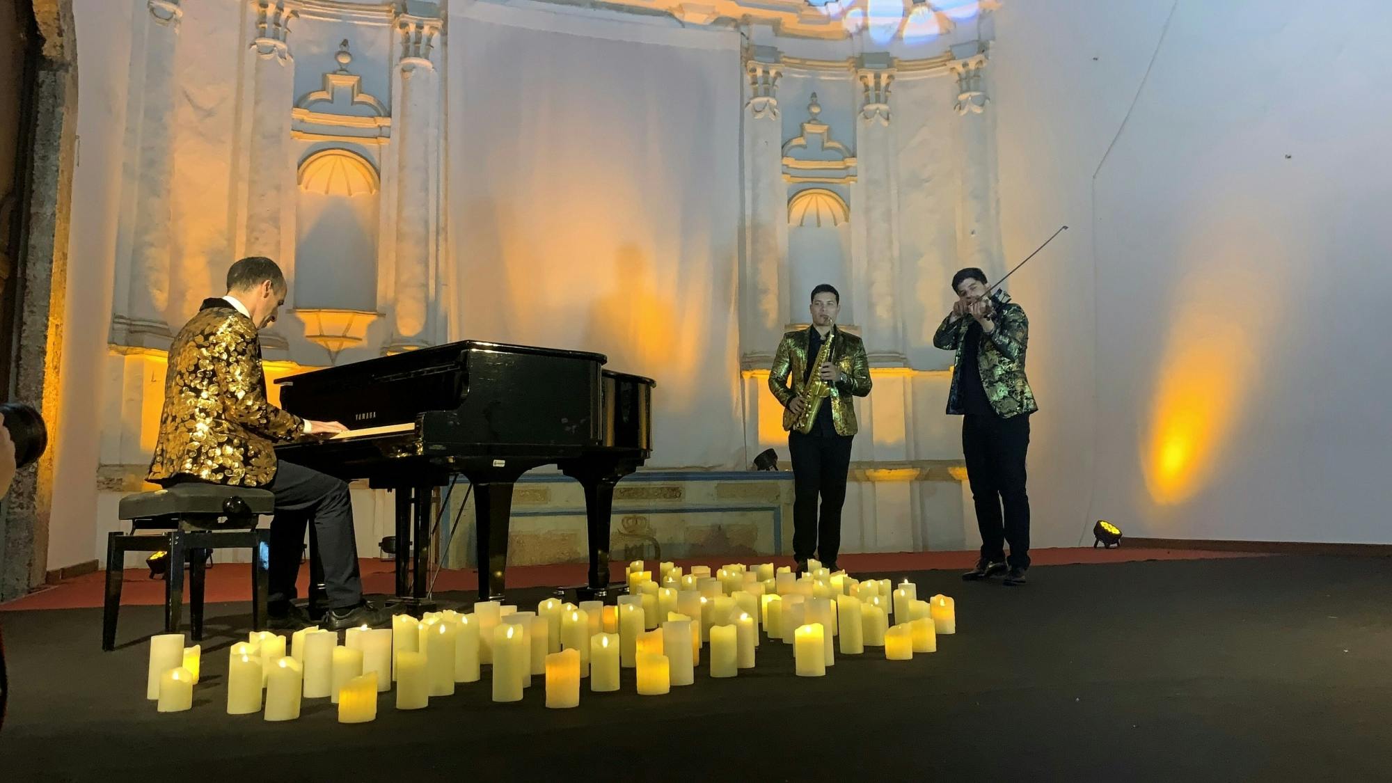 Exclusive evening glow music concert at the Convento Santo Domingo