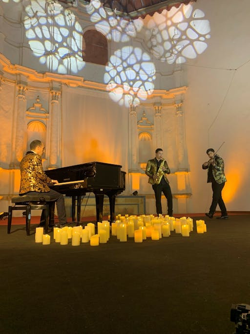 Exclusive evening glow music concert at the Convento Santo Domingo