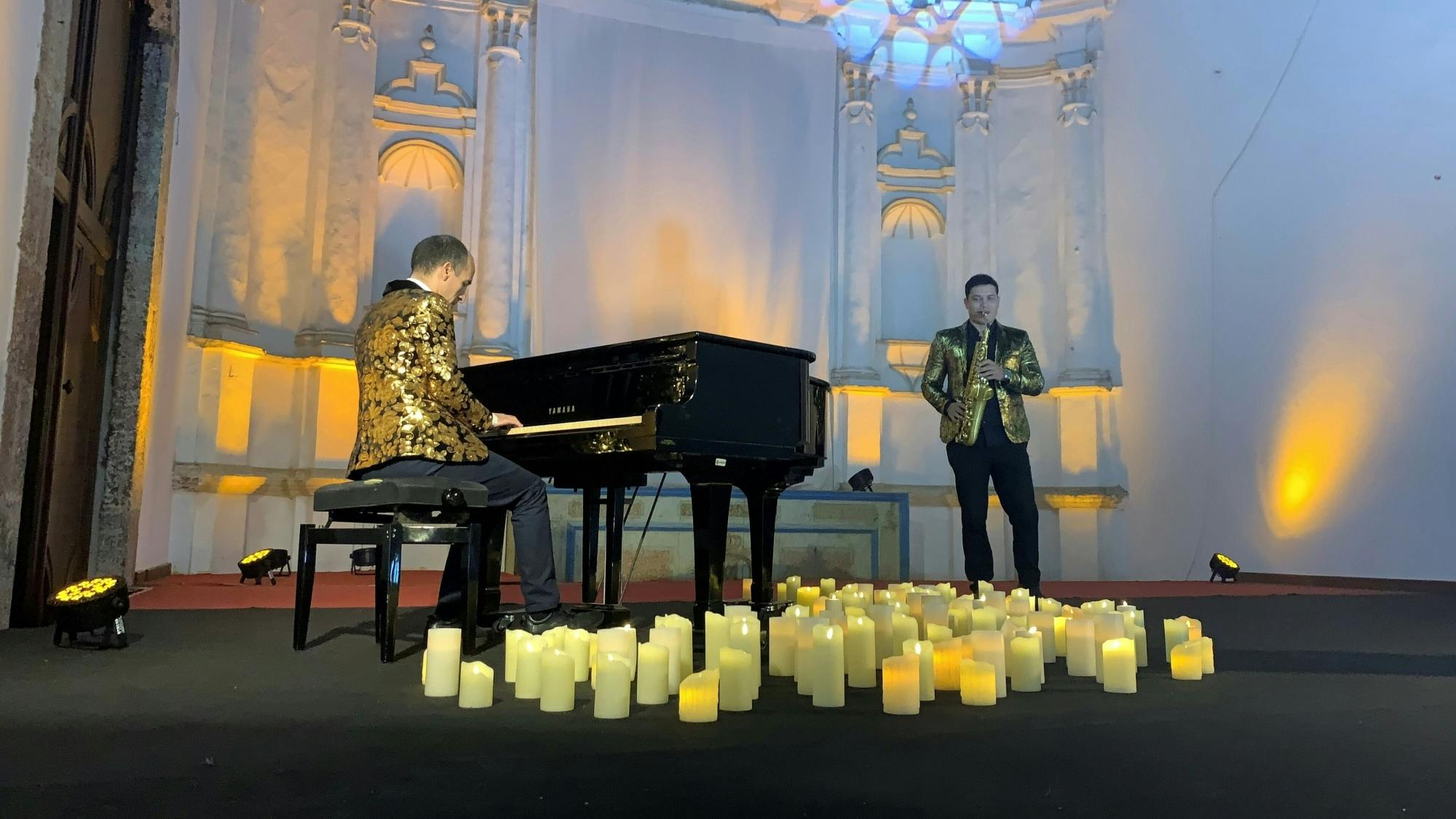 Exclusive evening glow music concert at the Convento Santo Domingo