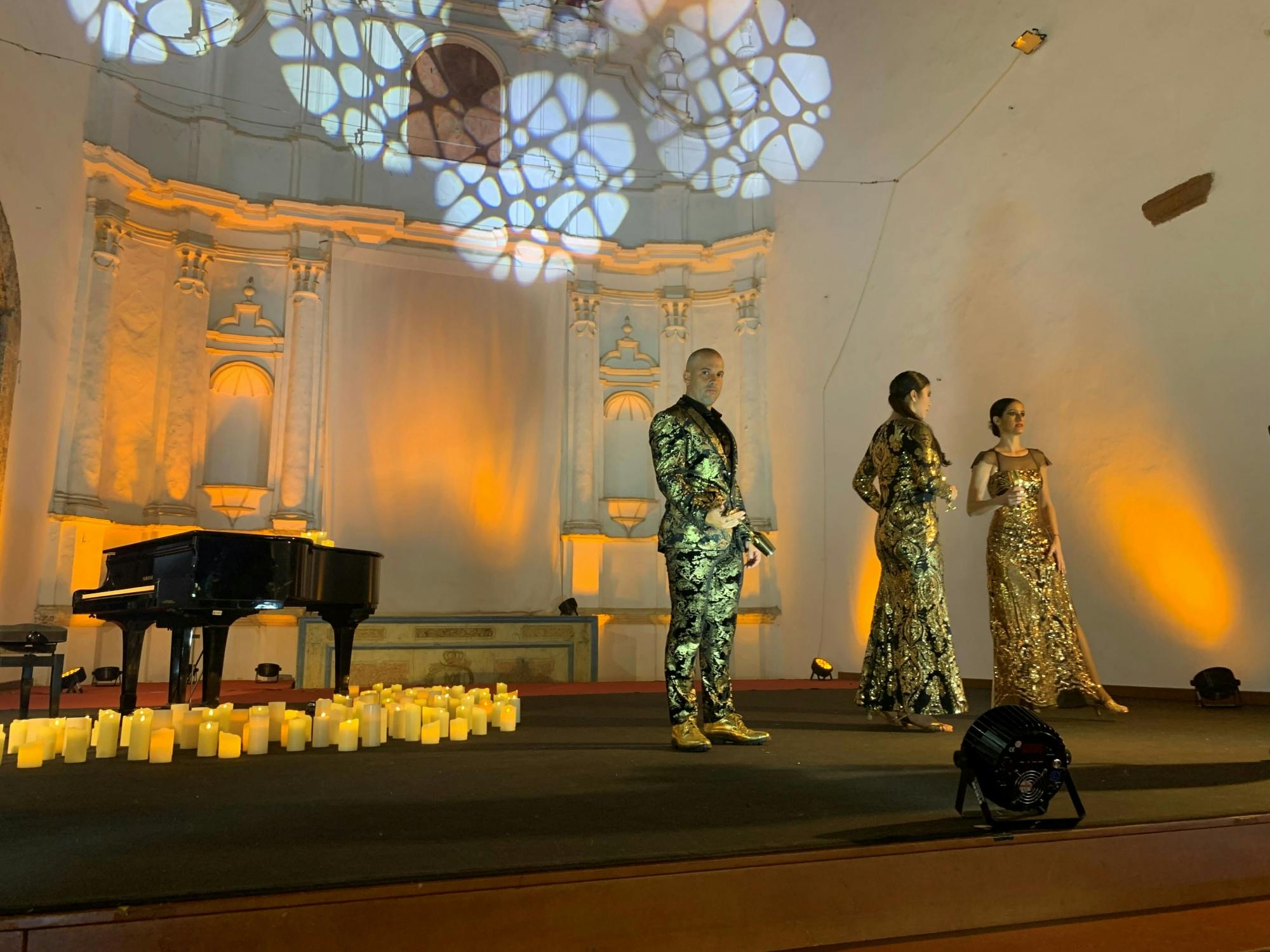 Exclusive evening glow music concert at the Convento Santo Domingo