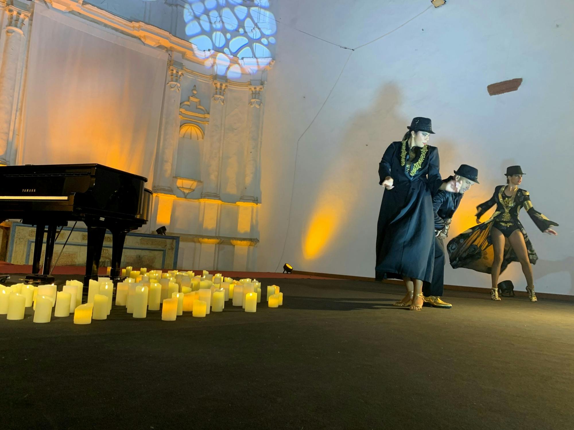 Exclusive evening glow music concert at the Convento Santo Domingo