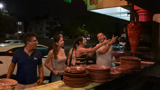 Taco-tasting evening tour from Cancun