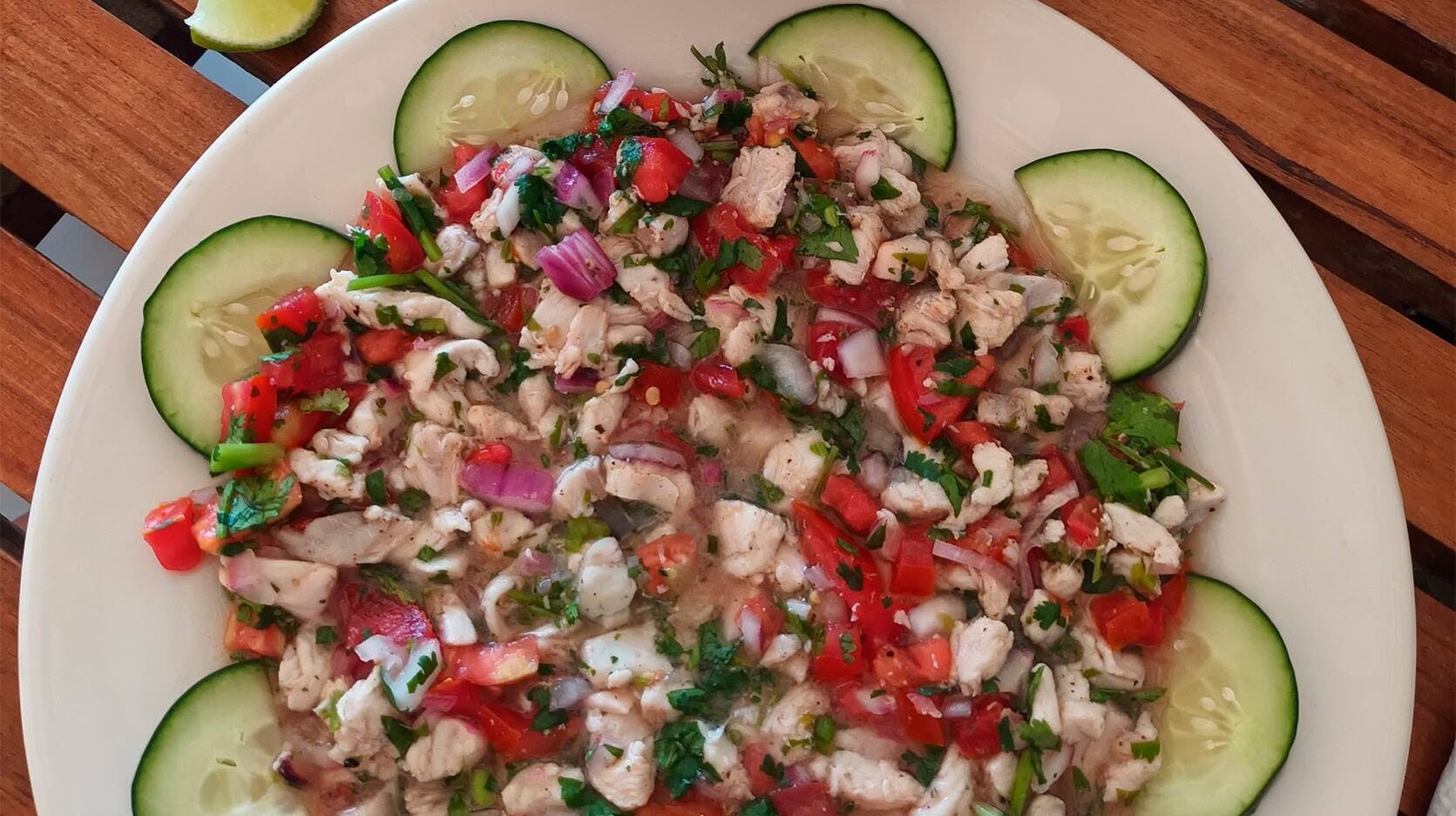 Full-day Rio Lagartos and Las Coloradas guided boat tour