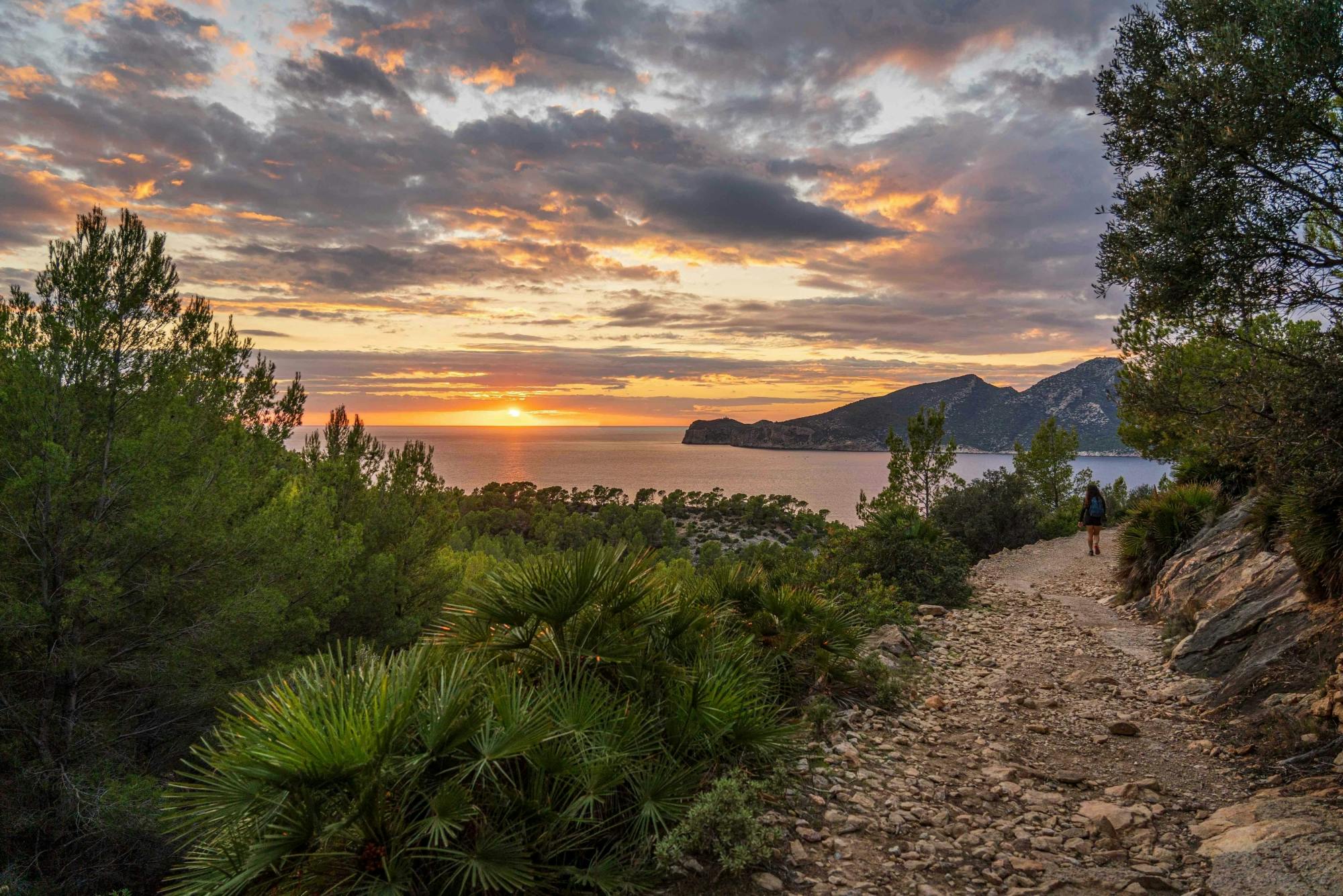 Sunset hiking from Port Andratx to Sant Elm