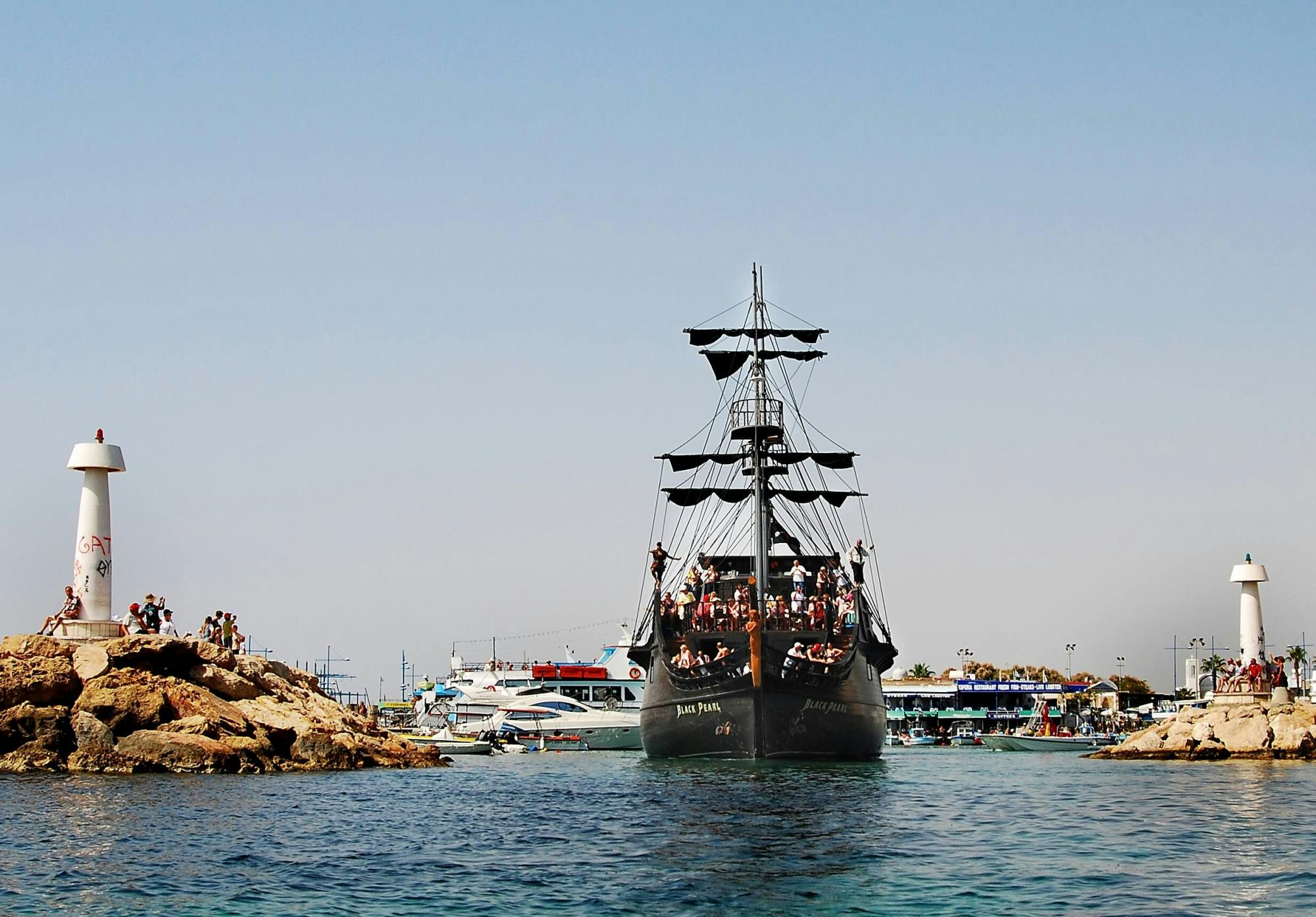 Black Pearl afternoon cruise with live music