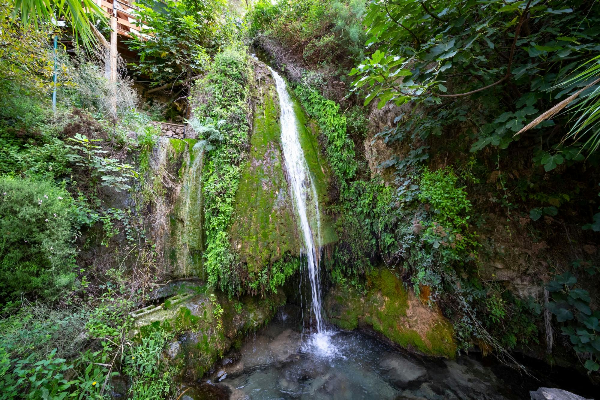 Costa Blanca mountain tour to Guadalest and Algar Falls