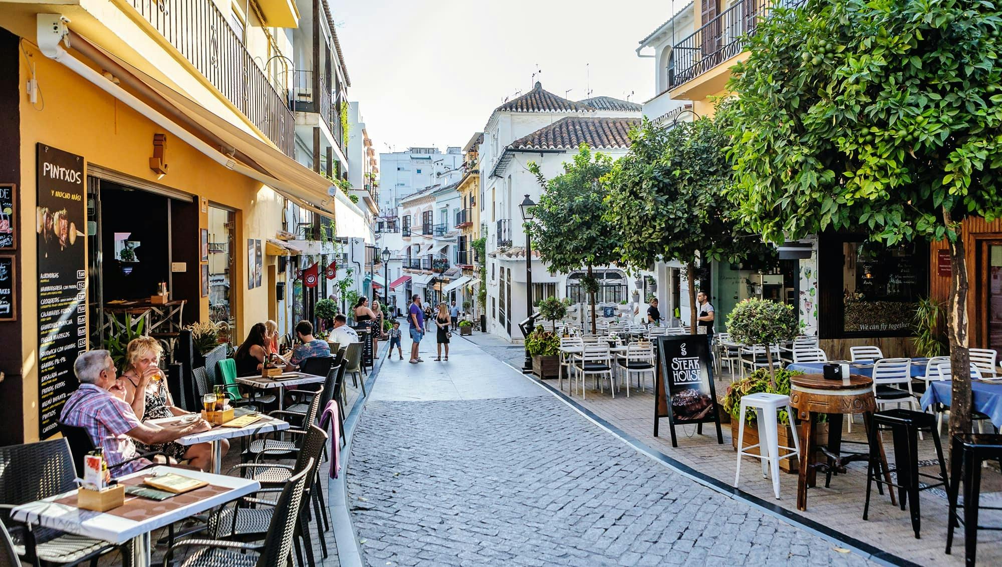 Marbella and Golden Mile half-day tour with Puerto Banus visit