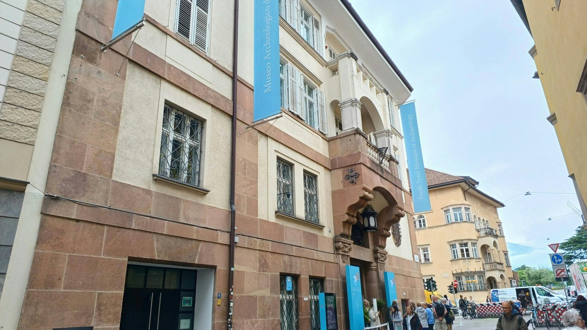 Bolzano and Renon tour with panoramic train ride