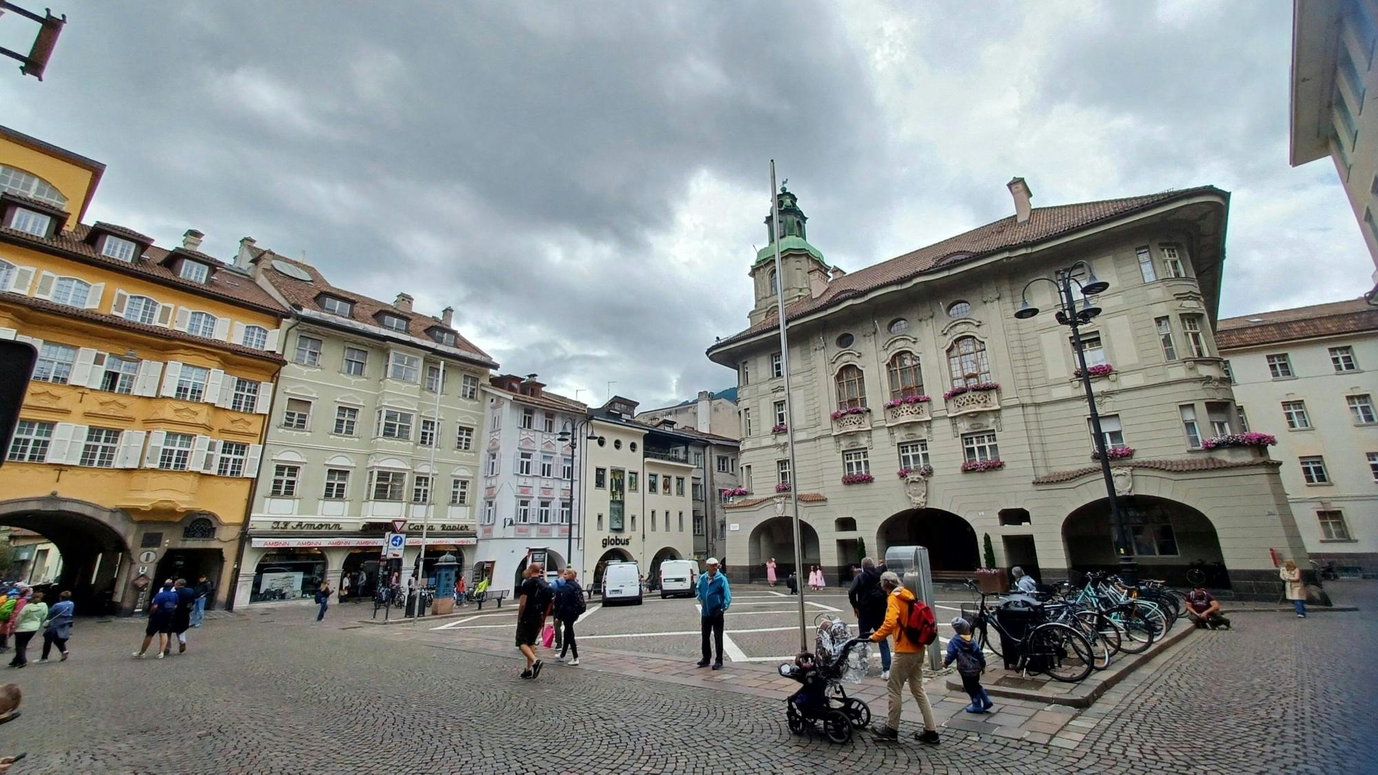 Bolzano and Renon tour with panoramic train ride