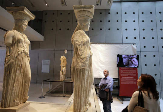 Acropolis and Acropolis Museum guided walking tour in Athens