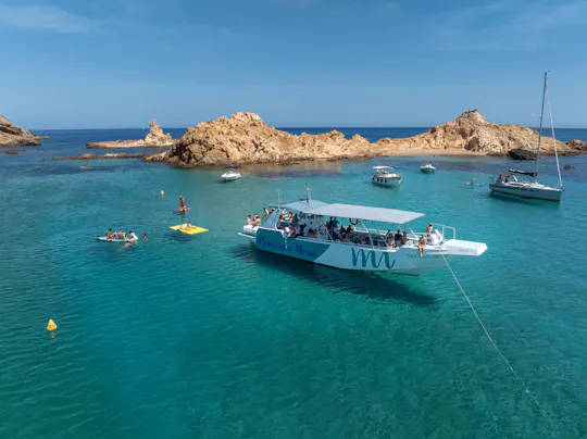 Bootsausflug zu den nördlichen Buchten von Menorca ab Fornells