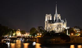 Private illumination tour of Paris top sights