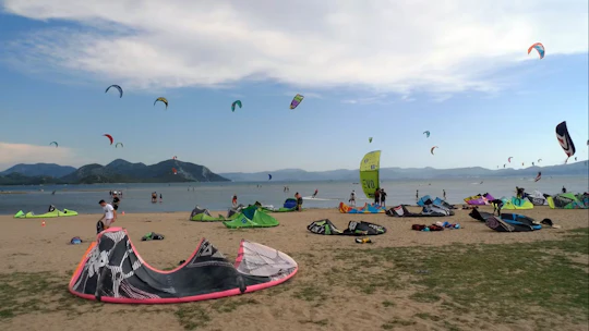 All-level kitesurfing in Delta Neretva from Dubrovnik