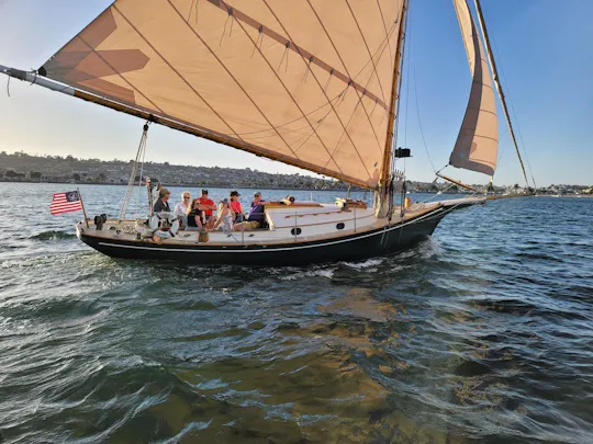 Afternoon vintage yacht cruise in San Diego