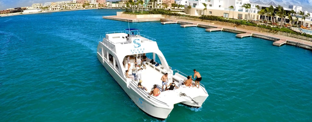 Full-day catamaran cruise with snorkelling and a beachside lunch