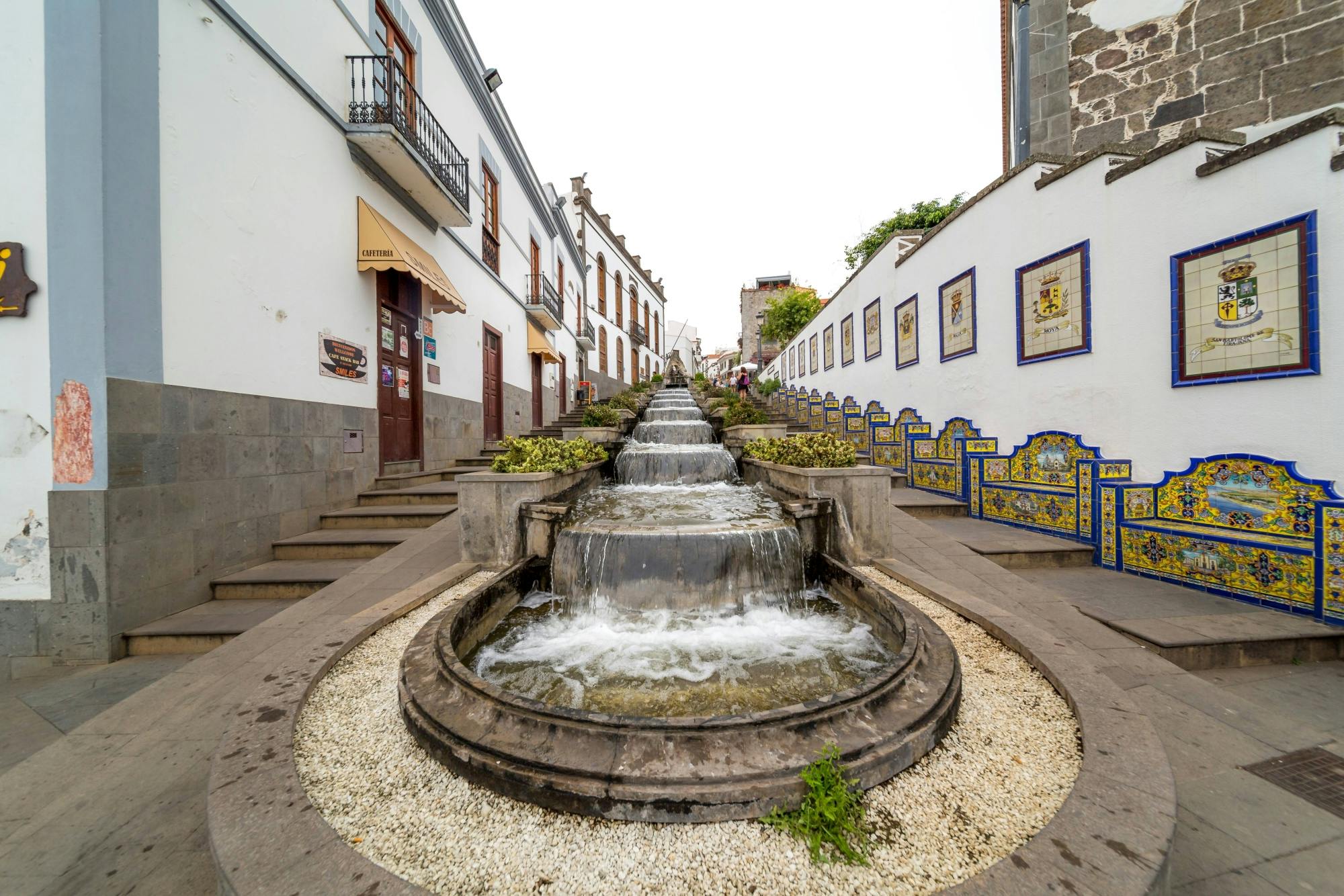 Las Palmas Tour including Free Time in Vegueta and Shopping