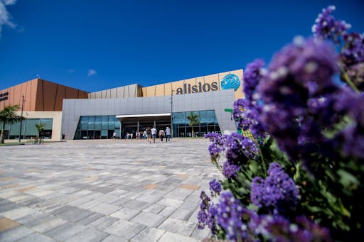 Las Palmas Tour including Free Time in Vegueta and Shopping