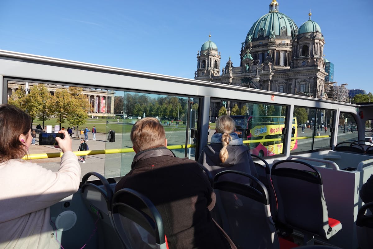 Combiticket hop-on hop-off stadstour en Spree-boottocht voor 24, 48 of 72 uur