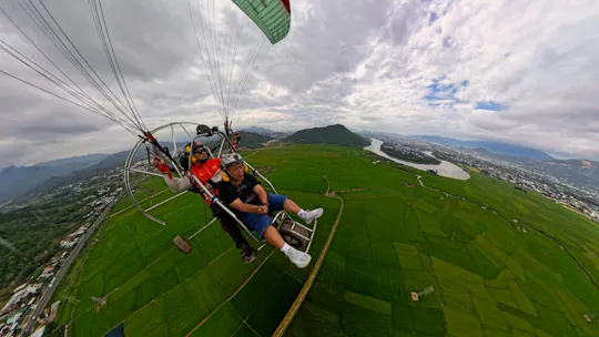 Paramotor Flight Experience in Nha Trang with Pilot