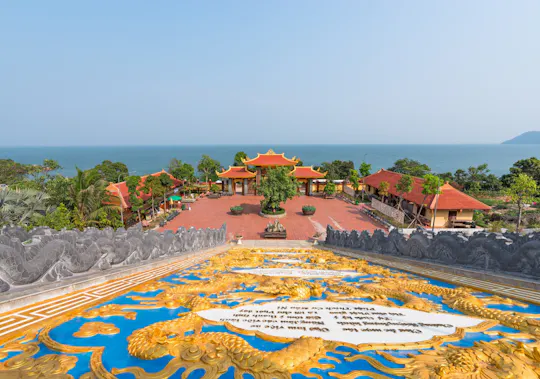 Guided tour of Phu Quoc Island with visit to a local distillery