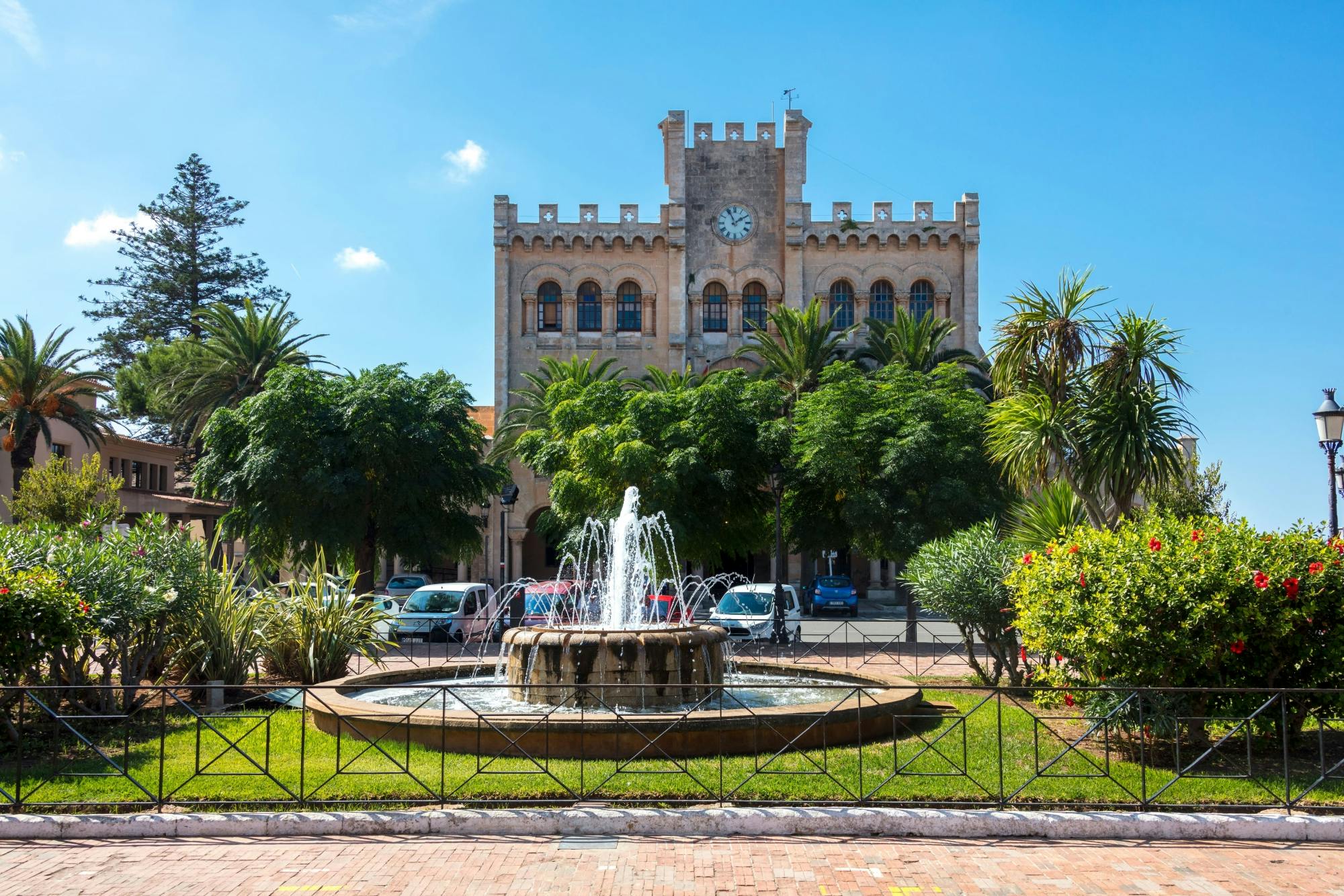 Ciutadella walking tour with shopping, El Toro visit and Casa Olivar