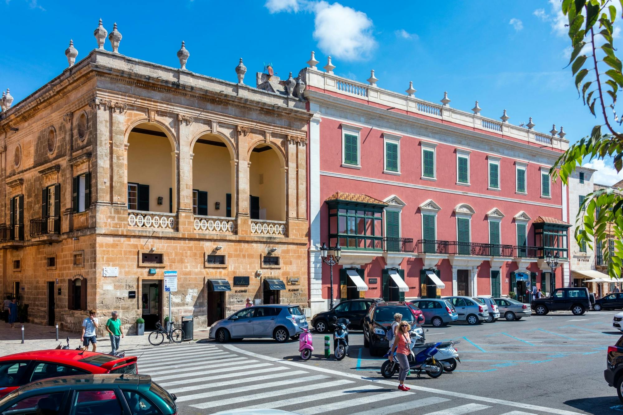 Ciutadella walking tour with shopping, El Toro visit and Casa Olivar