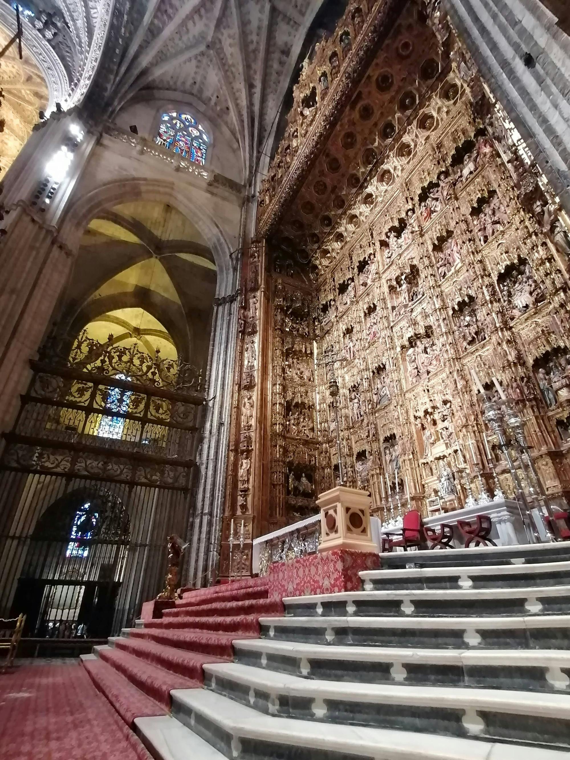 Seville tour with panoramic bus ride and Cathedral visit