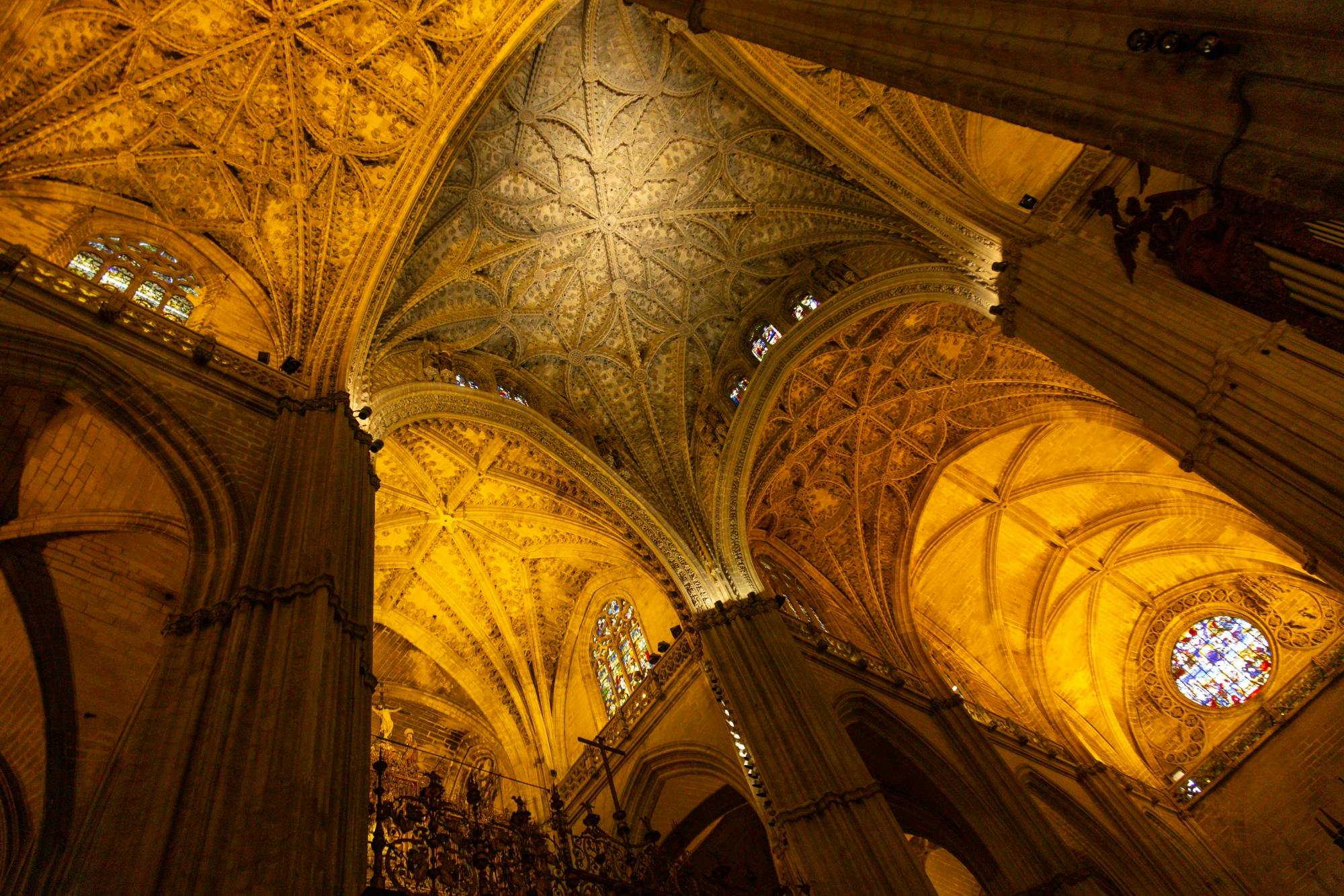 Seville tour with panoramic bus ride and Cathedral visit