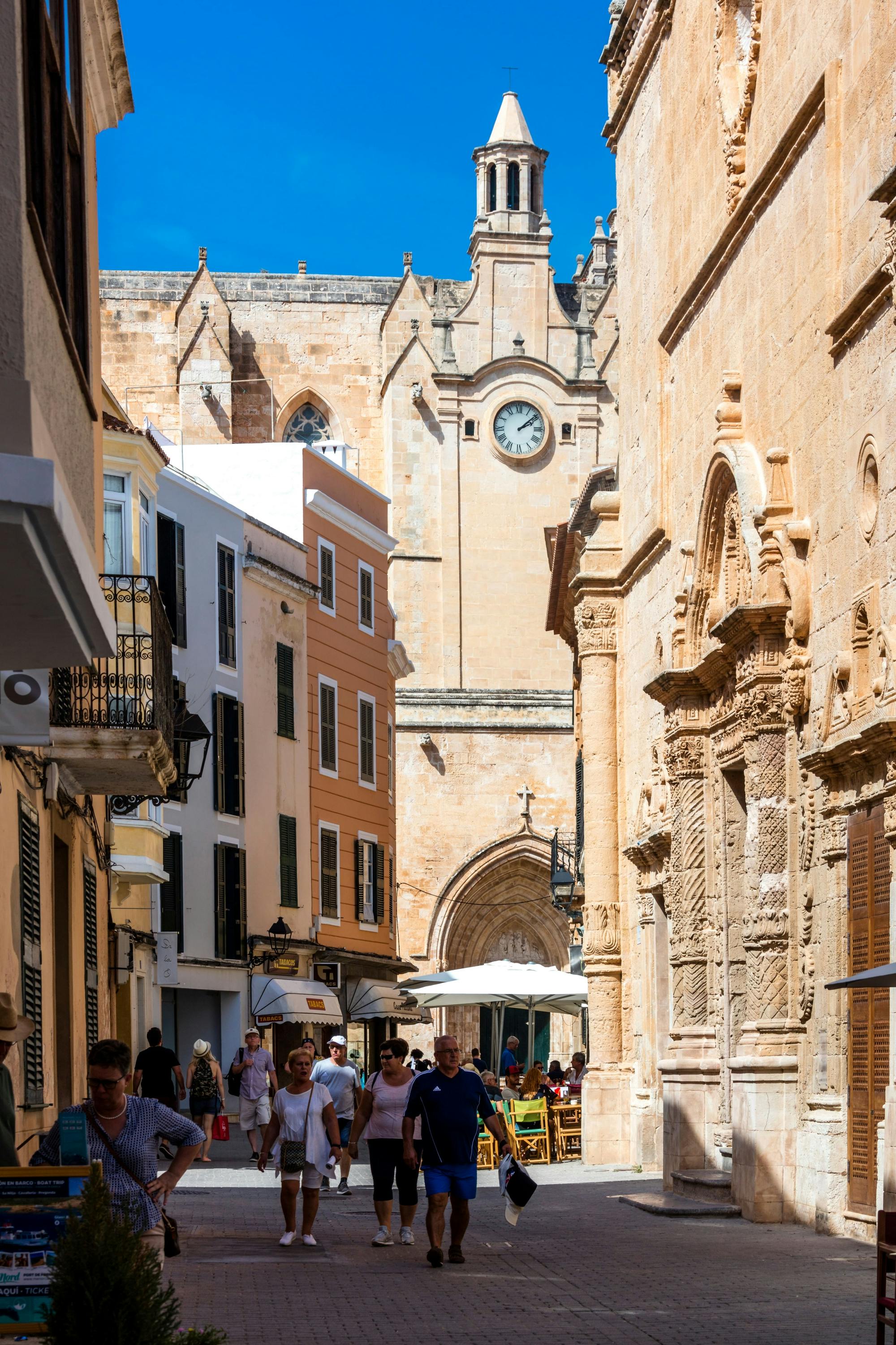Ciutadella walking tour with shopping, El Toro visit and Casa Olivar