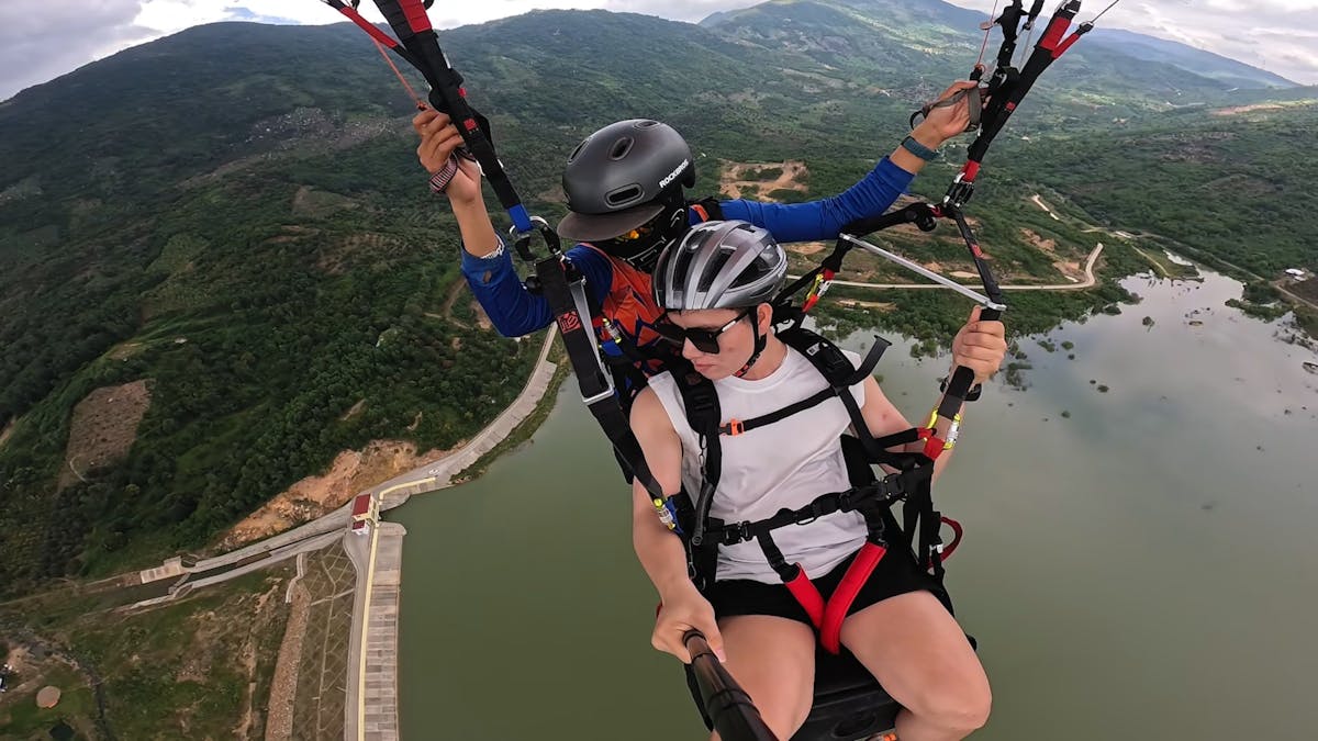 Spannend tandemparaglidingavontuur in Nha Trang